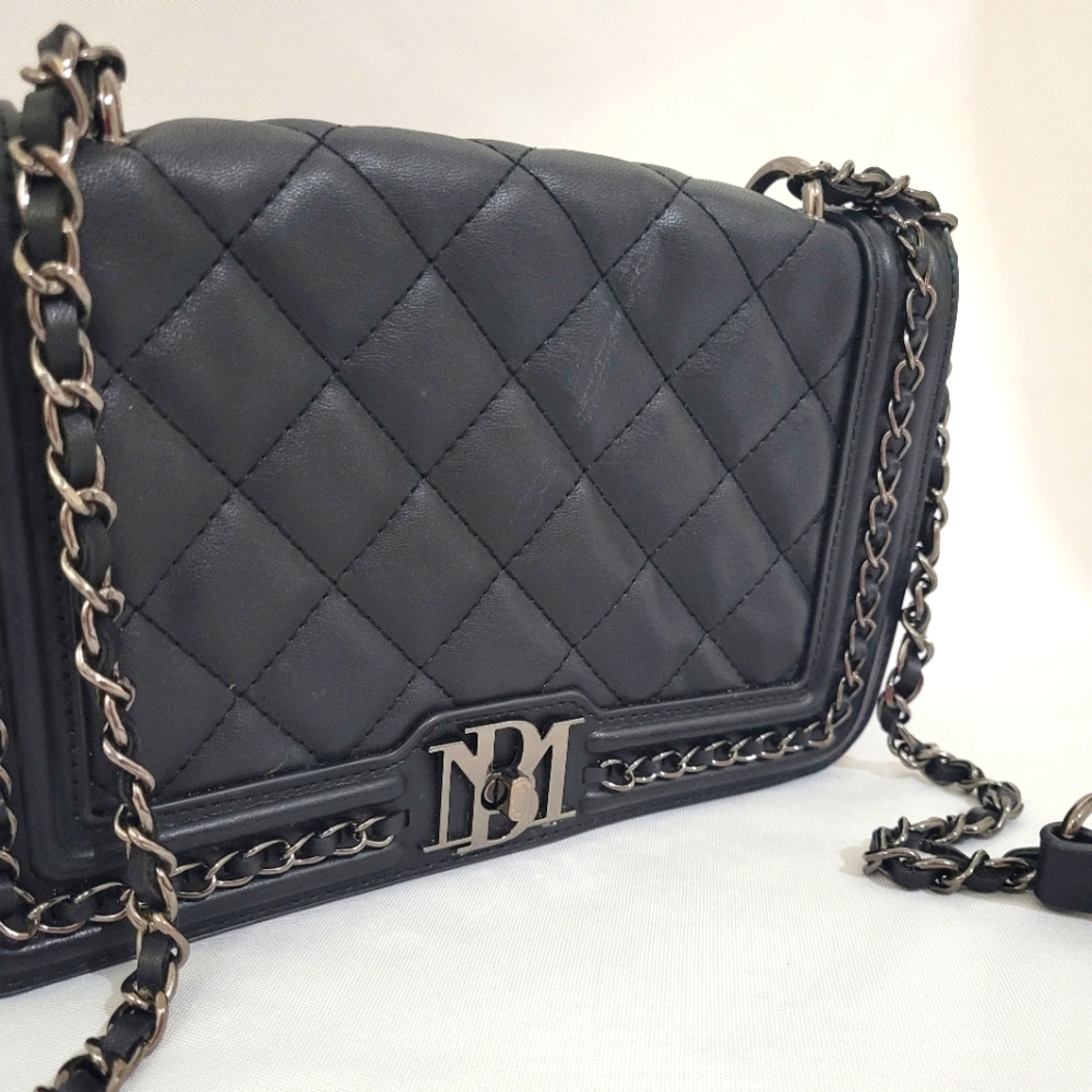 Badgley Mischka Black Quilted Vegan Leather Crossbody Sling Bag